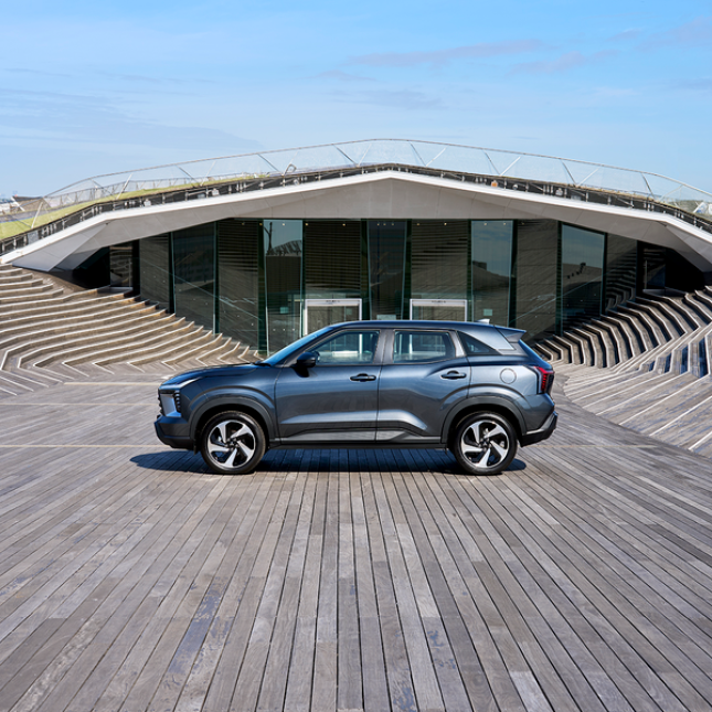 Mitsubishi Oulander Sport - 1